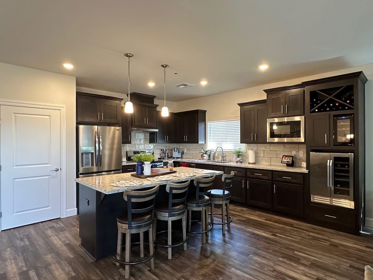 Detail Gallery Image 3 of 11 For 936 Hogan Rd, Galt,  CA 95632 - 2 Beds | 2/1 Baths