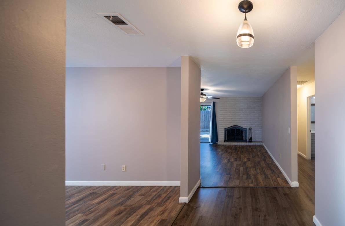 Detail Gallery Image 23 of 25 For 2253 Newbury Cir, Lodi,  CA 95240 - 3 Beds | 2 Baths