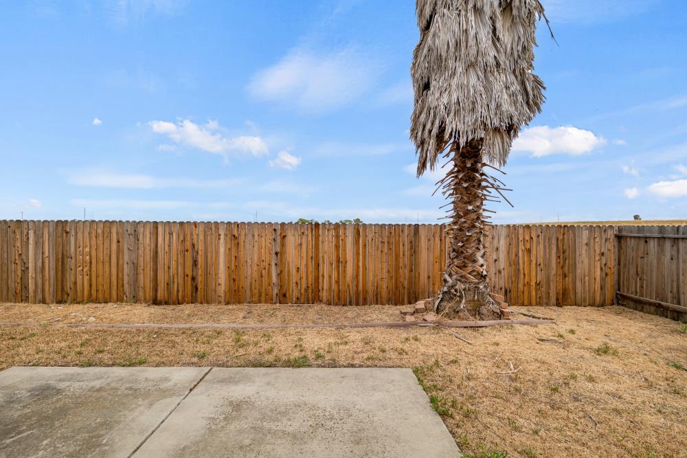 Caddington Way, Sacramento, California image 33