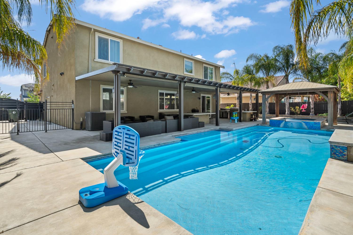 Detail Gallery Image 45 of 46 For 2317 Mathar Dr, Manteca,  CA 95337 - 5 Beds | 4/1 Baths