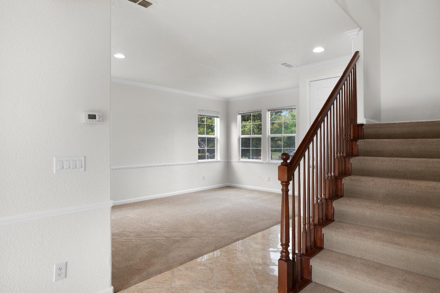 Detail Gallery Image 3 of 39 For 17636 Red Barley Ct, Lathrop,  CA 95330 - 3 Beds | 2/1 Baths