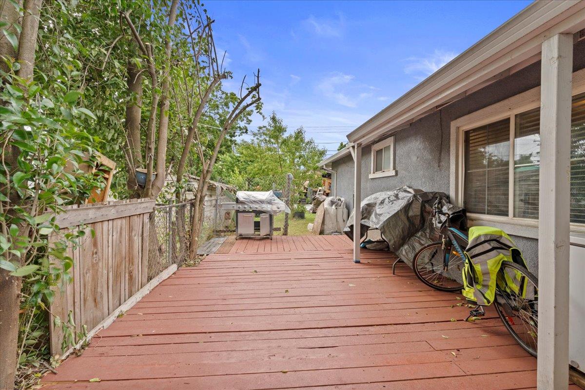 164 Santiago Avenue, Sacramento, California image 17