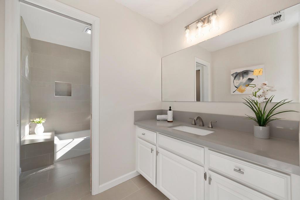 Detail Gallery Image 43 of 92 For 3710 Sutter Hill Ln, Carmichael,  CA 95608 - 4 Beds | 3/1 Baths
