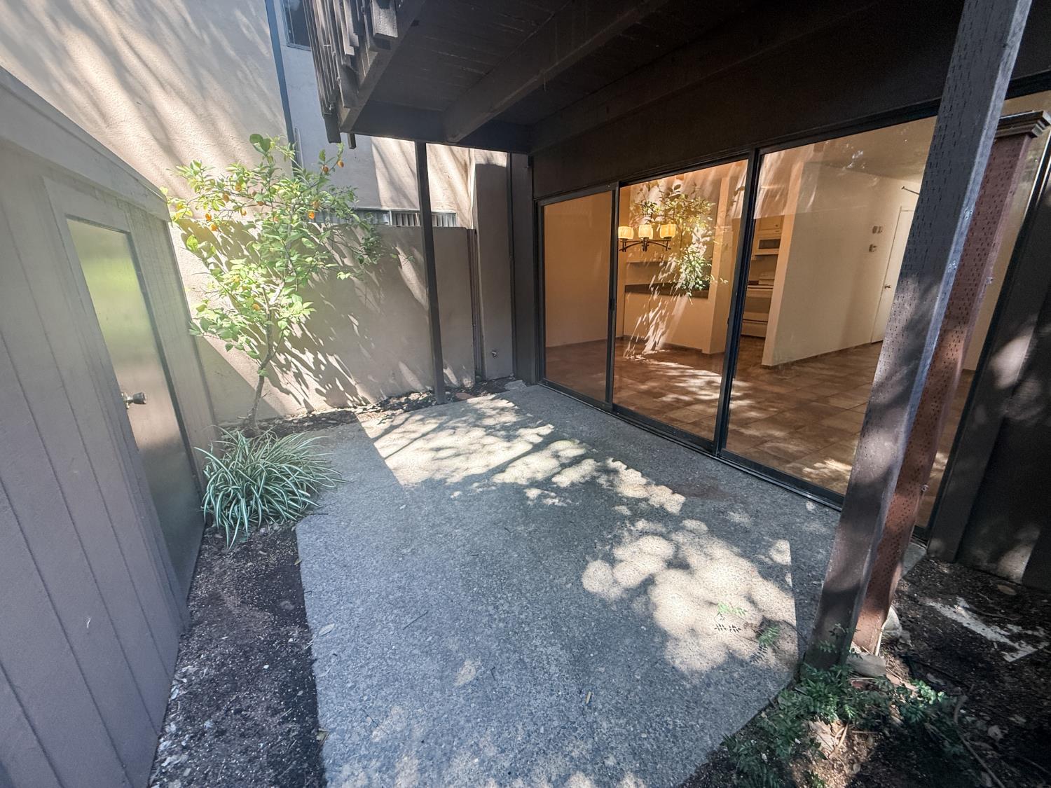 Detail Gallery Image 15 of 17 For 613 Woodside Sierra #5,  Sacramento,  CA 95825 - 1 Beds | 1 Baths