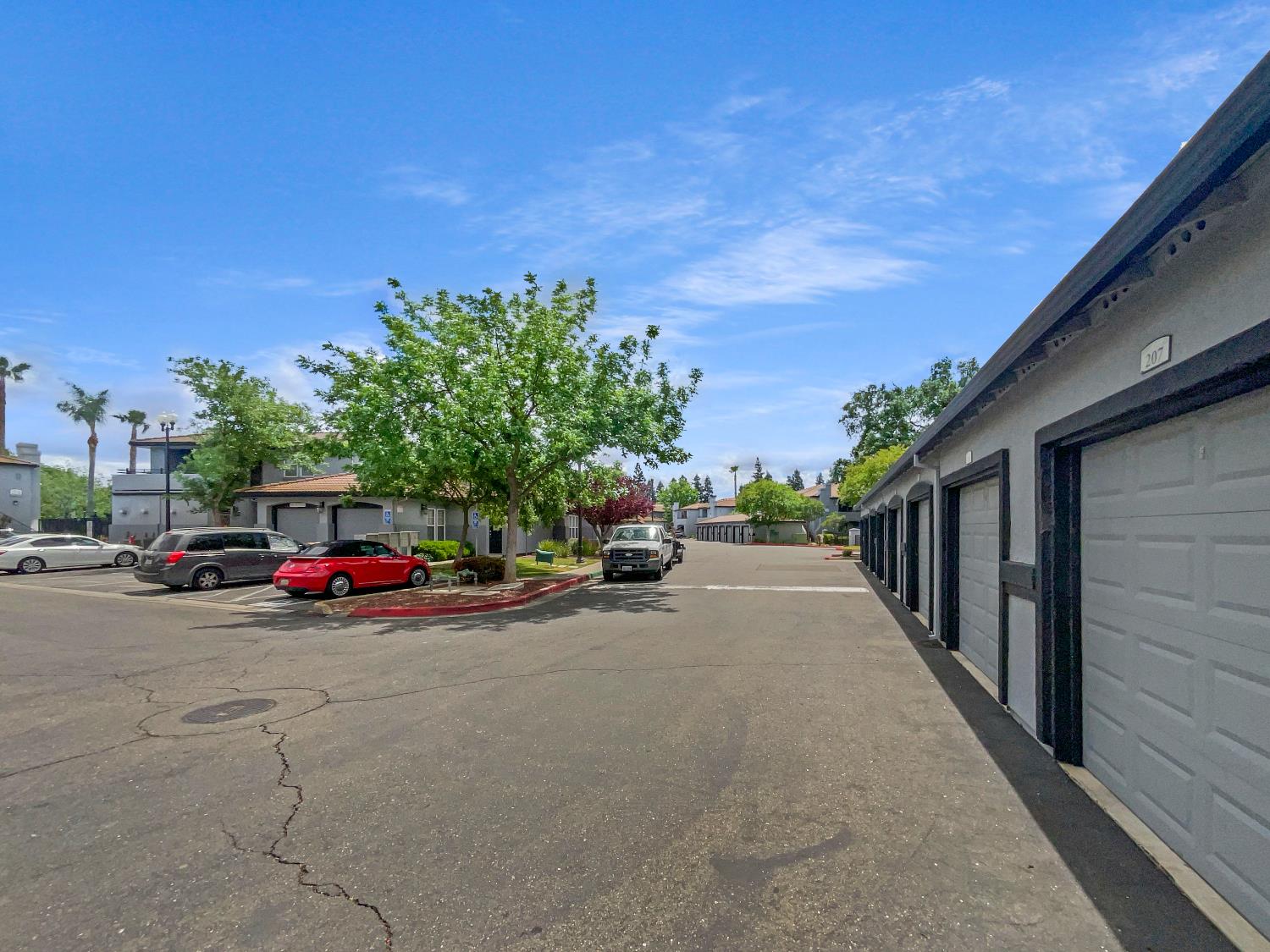 Detail Gallery Image 9 of 20 For 5201 Laguna Oaks Dr #5,  Elk Grove,  CA 95758 - 1 Beds | 1 Baths