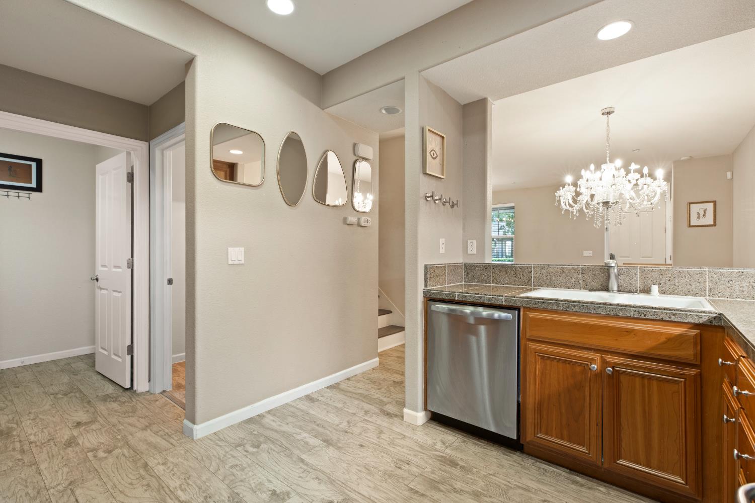 Detail Gallery Image 17 of 44 For 980 Silver Spur Cir #43,  Oakdale,  CA 95361 - 3 Beds | 2/1 Baths