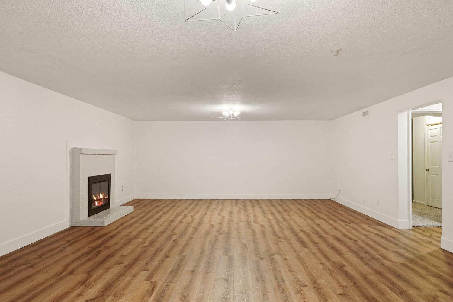 Detail Gallery Image 38 of 49 For 205 S Crescent Ave, Lodi,  CA 95240 - 3 Beds | 2 Baths
