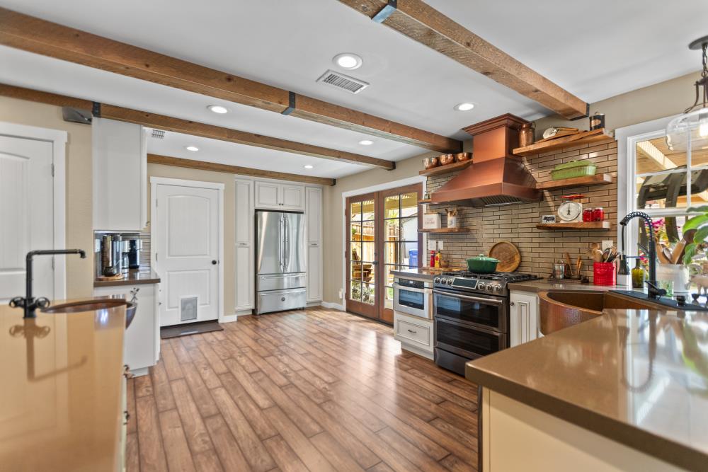 Detail Gallery Image 16 of 99 For 7020 Rathmore Ct, Elk Grove,  CA 95758 - 3 Beds | 2/1 Baths