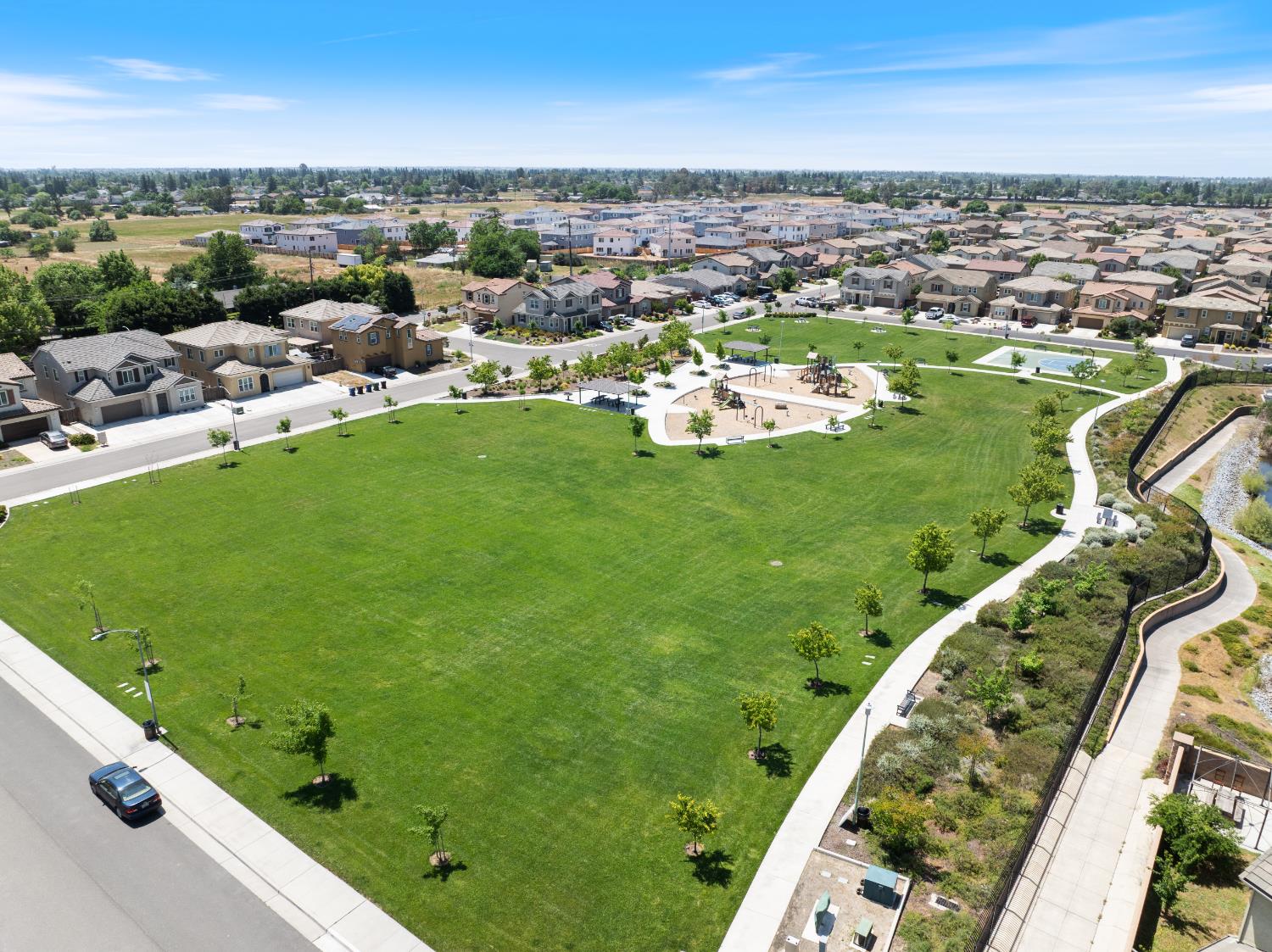 Detail Gallery Image 58 of 61 For 7753 Finnhorse Way, Sacramento,  CA 95828 - 4 Beds | 3 Baths