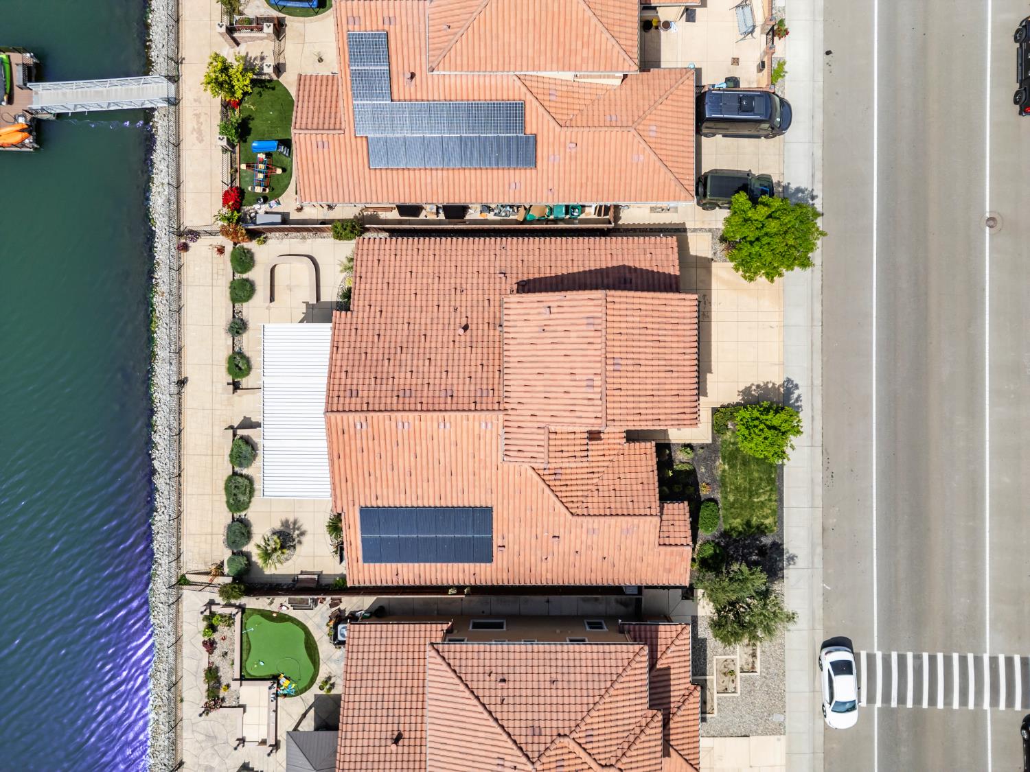 Detail Gallery Image 37 of 41 For 1587 Como Dr, Manteca,  CA 95337 - 3 Beds | 3/1 Baths