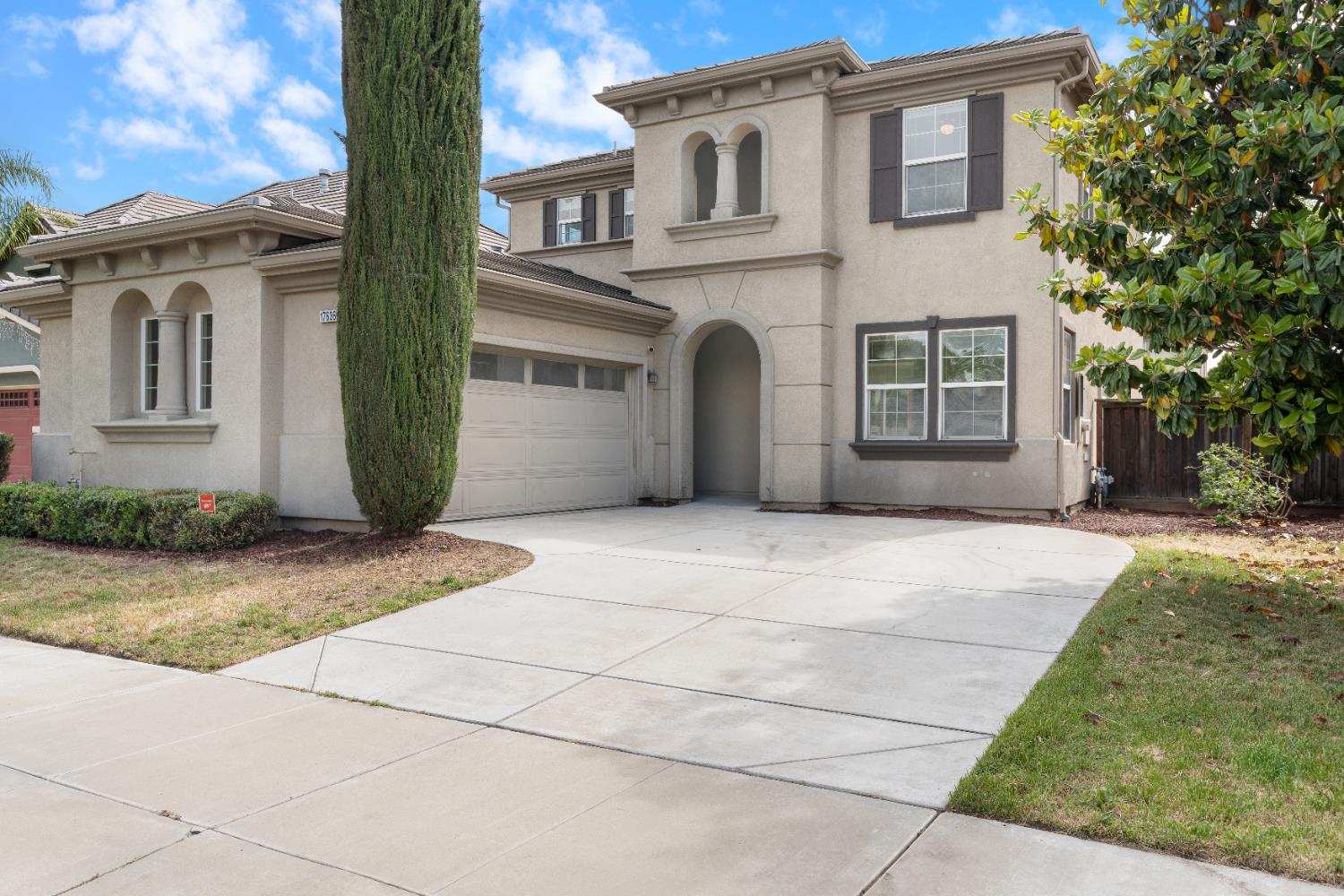 Detail Gallery Image 2 of 39 For 17636 Red Barley Ct, Lathrop,  CA 95330 - 3 Beds | 2/1 Baths