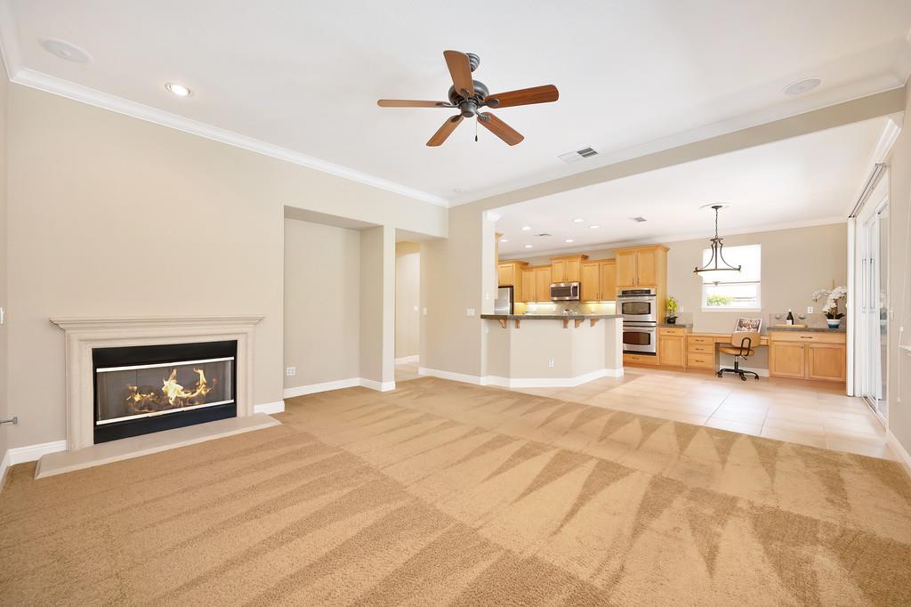 Detail Gallery Image 27 of 99 For 5730 Palmera Ln, Sacramento,  CA 95835 - 2 Beds | 2 Baths