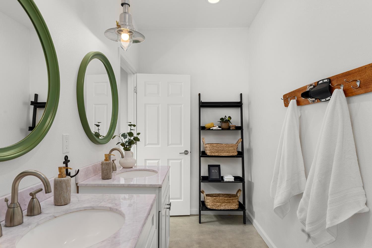 Detail Gallery Image 40 of 68 For 6065 County Road 22, Orland,  CA 95963 - 4 Beds | 3/1 Baths