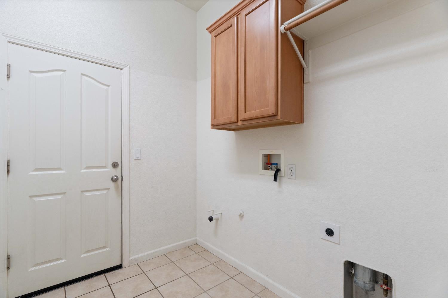 Gladwin Way, Elk Grove, California image 35