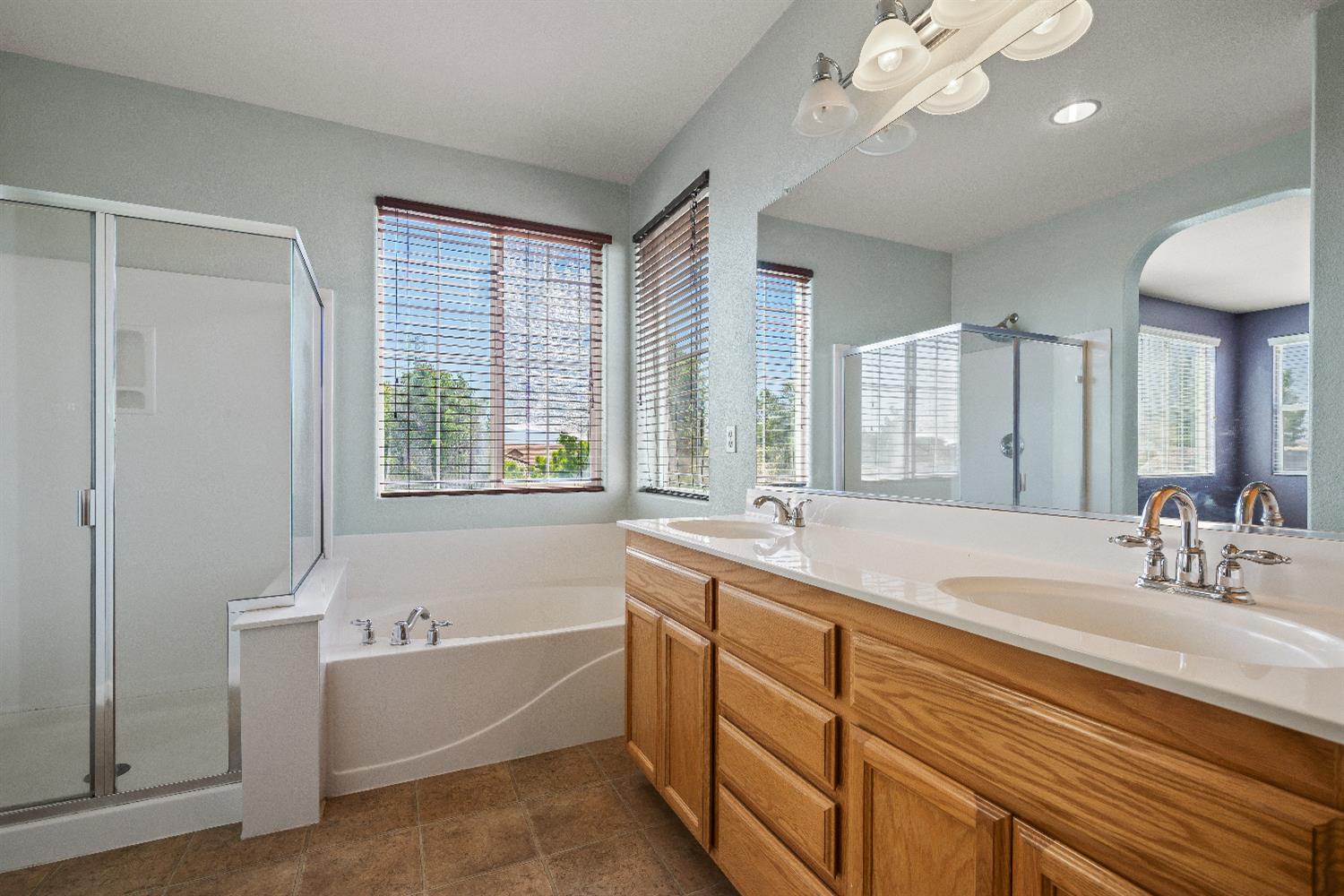 Detail Gallery Image 31 of 43 For 4151 Etoway Way, Rancho Cordova,  CA 95742 - 5 Beds | 3/1 Baths
