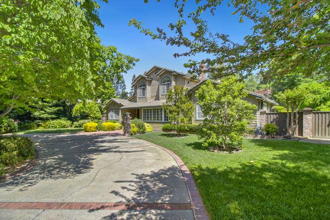 Detail Gallery Image 4 of 82 For 3399 Barberry, Sacramento,  CA 95864 - 5 Beds | 3/2 Baths