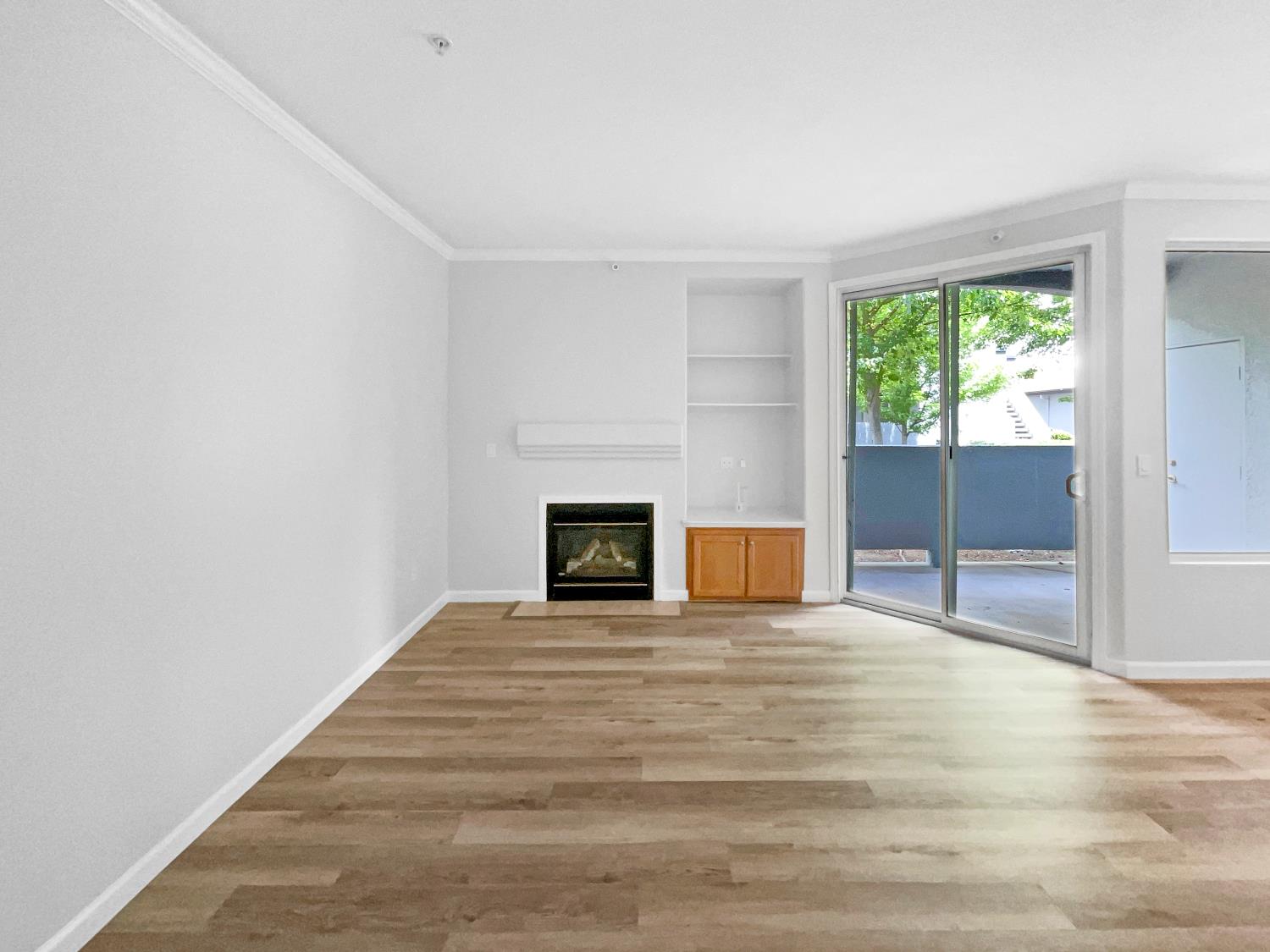 Detail Gallery Image 12 of 20 For 5201 Laguna Oaks Dr #5,  Elk Grove,  CA 95758 - 1 Beds | 1 Baths