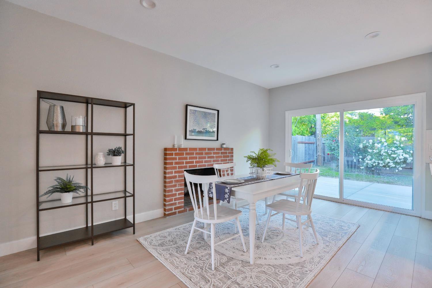 Lake Forest Drive, Sacramento, California image 6