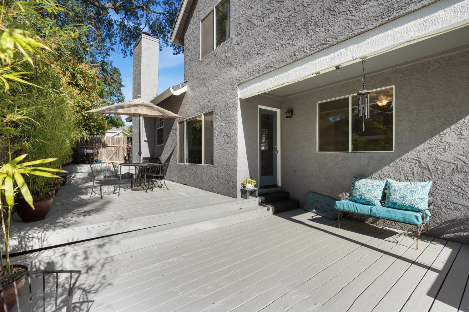 Amber Oaks Court, Fair Oaks, California image 3