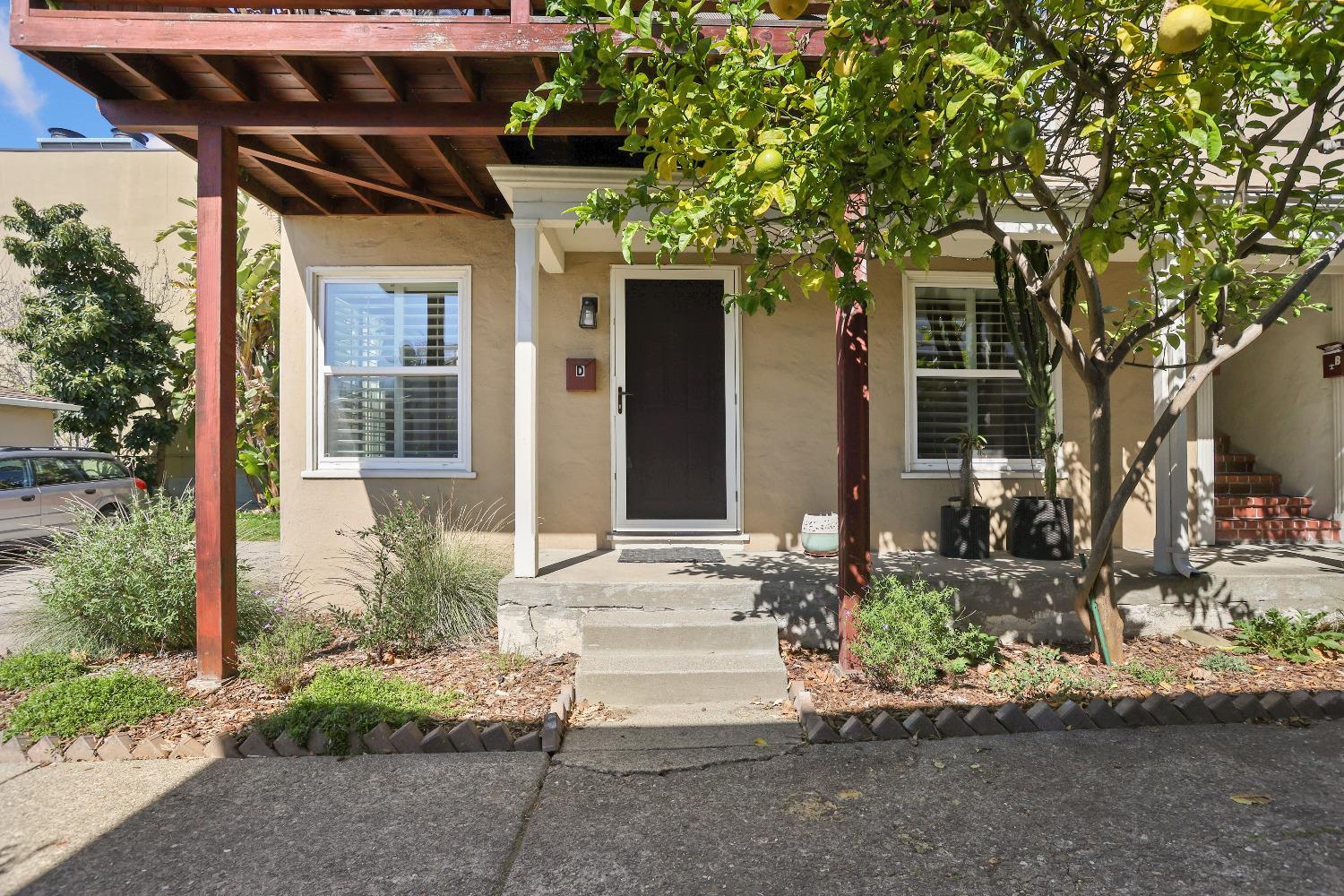 Detail Gallery Image 23 of 27 For 1644 San Pablo Ave #D,  Berkeley,  CA 94702 - 1 Beds | 1 Baths