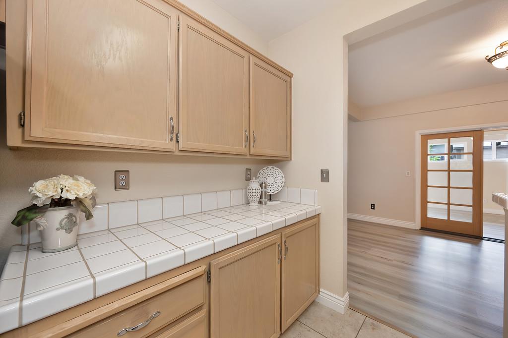 Detail Gallery Image 32 of 78 For 1341 Trevor Ct, Roseville,  CA 95678 - 4 Beds | 2/1 Baths