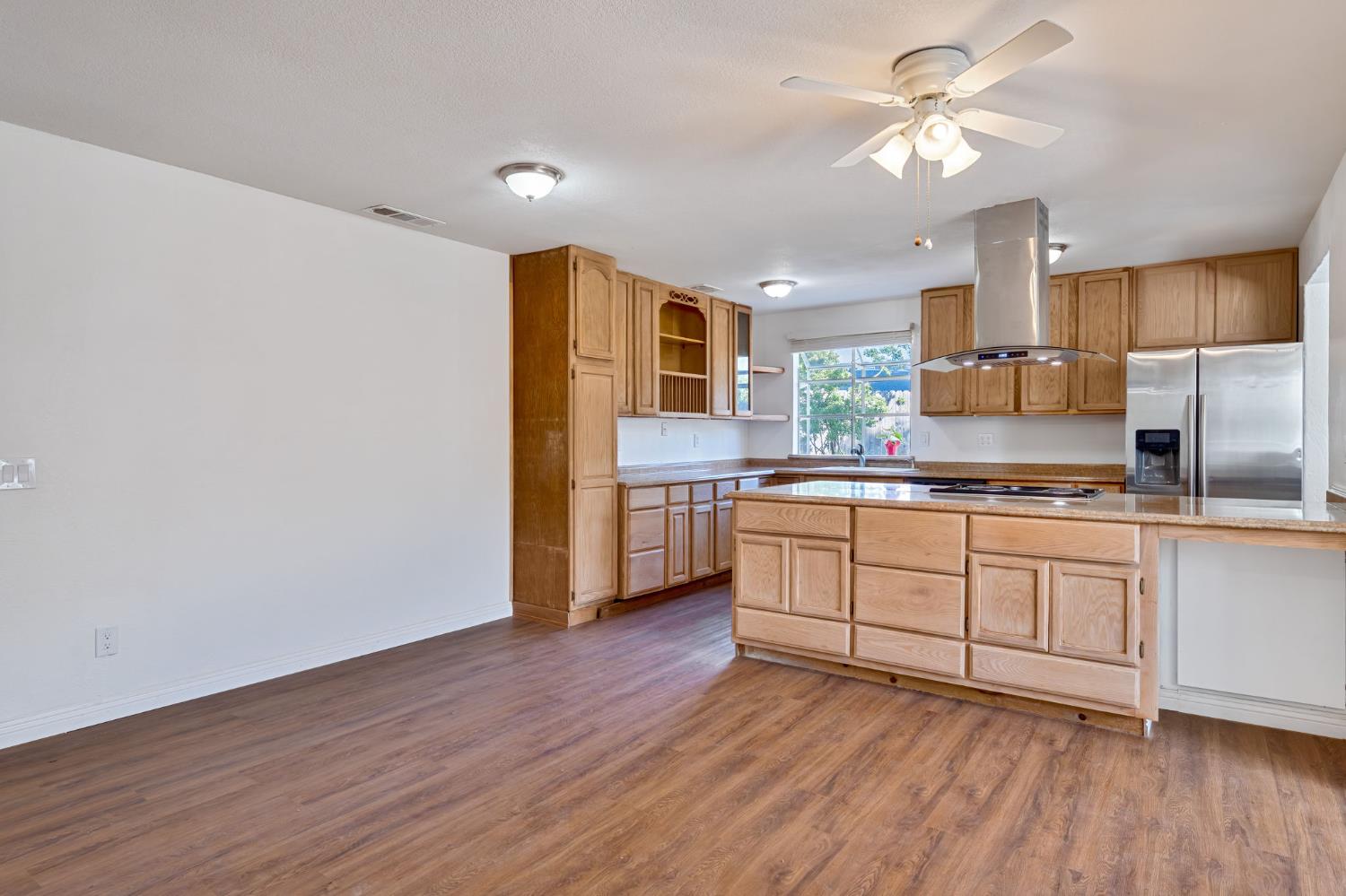 Grey Oak Court, Citrus Heights, California image 9