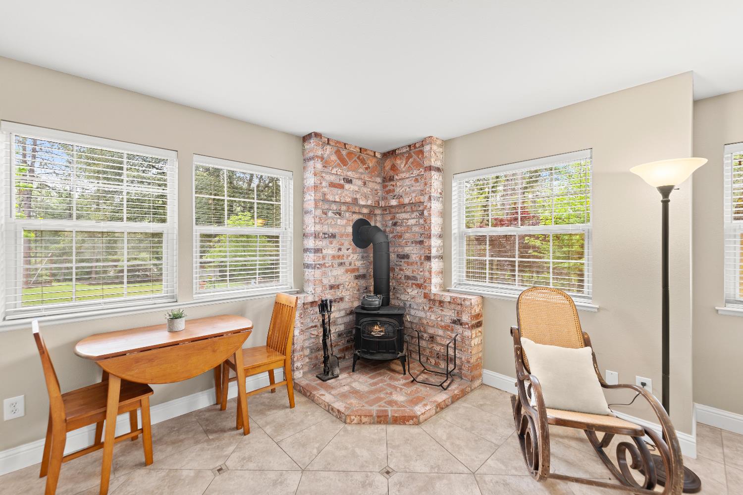 Carrie Drive, Grass Valley, California image 45