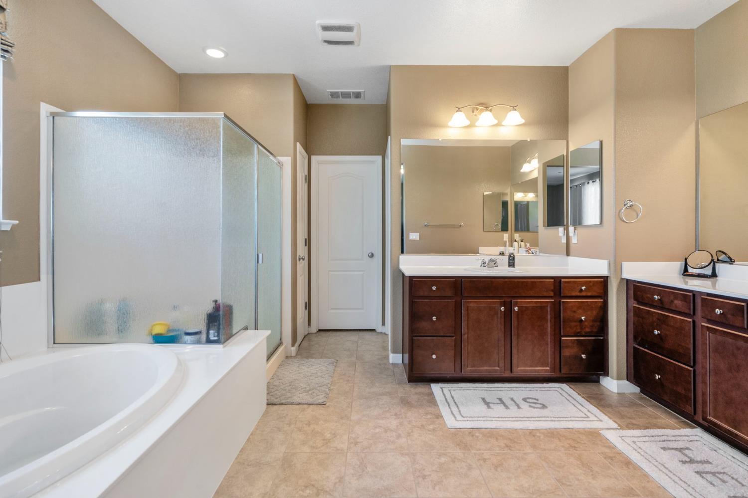 Detail Gallery Image 32 of 46 For 2317 Mathar Dr, Manteca,  CA 95337 - 5 Beds | 4/1 Baths