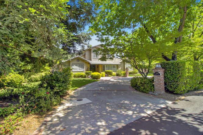 Detail Gallery Image 1 of 82 For 3399 Barberry, Sacramento,  CA 95864 - 5 Beds | 3/2 Baths