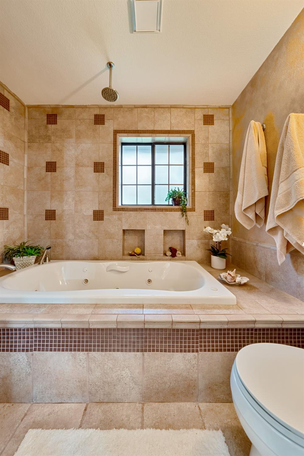Detail Gallery Image 14 of 49 For 4038 Opal Trl, Pollock Pines,  CA 95726 - 3 Beds | 2 Baths