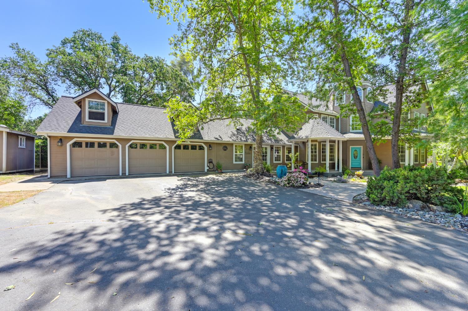 Detail Gallery Image 62 of 92 For 3710 Sutter Hill Ln, Carmichael,  CA 95608 - 4 Beds | 3/1 Baths