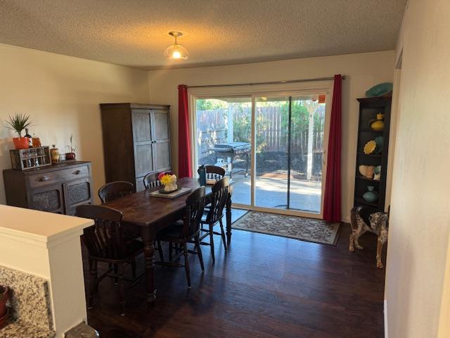 Detail Gallery Image 10 of 23 For 2548 Warrego Way, Sacramento,  CA 95826 - 4 Beds | 2 Baths