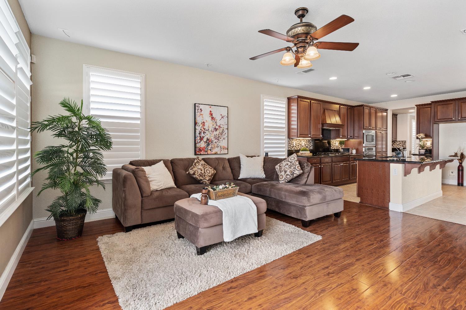 Detail Gallery Image 13 of 31 For 10145 10145 Blue Anchor Lane Ln, Stockton,  CA 95219 - 4 Beds | 2/1 Baths