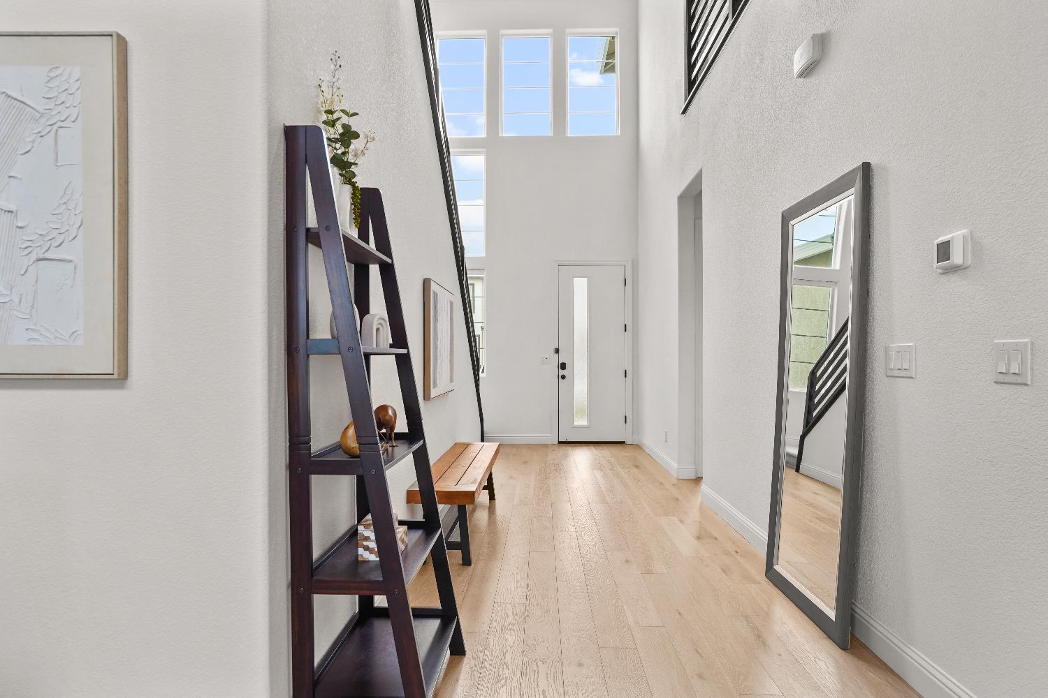 Detail Gallery Image 5 of 71 For 12840 Pier View Way, Rancho Cordova,  CA 95742 - 4 Beds | 3/1 Baths