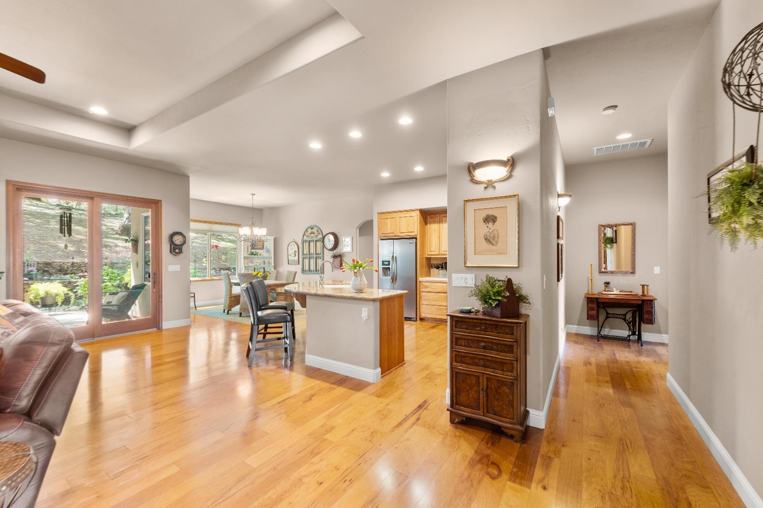 Bella Vista Circle, Foresthill, California image 13