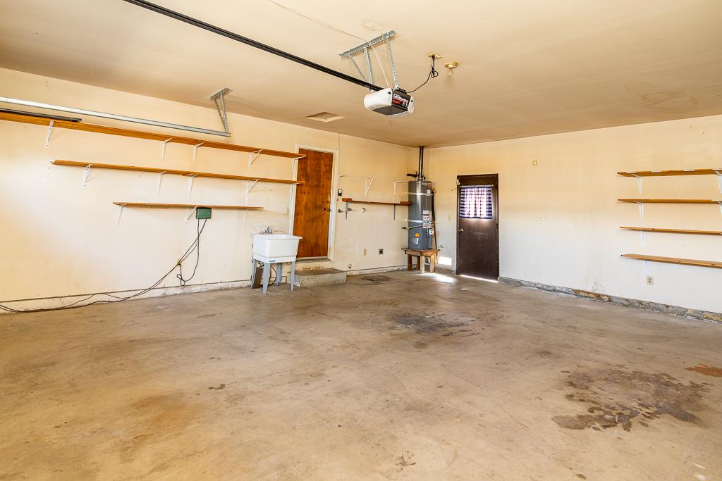 Detail Gallery Image 17 of 46 For 421 Becky Way, Waterford,  CA 95386 - 3 Beds | 2 Baths