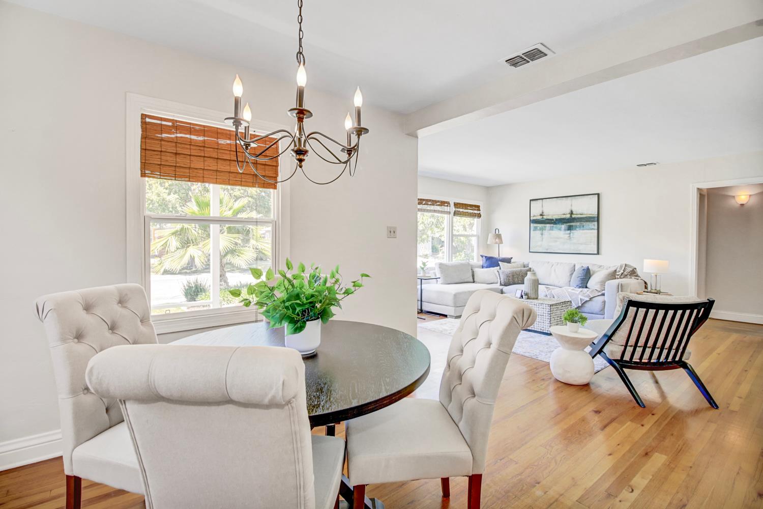 Detail Gallery Image 14 of 48 For 5960 12th Ave, Sacramento,  CA 95820 - 3 Beds | 1 Baths