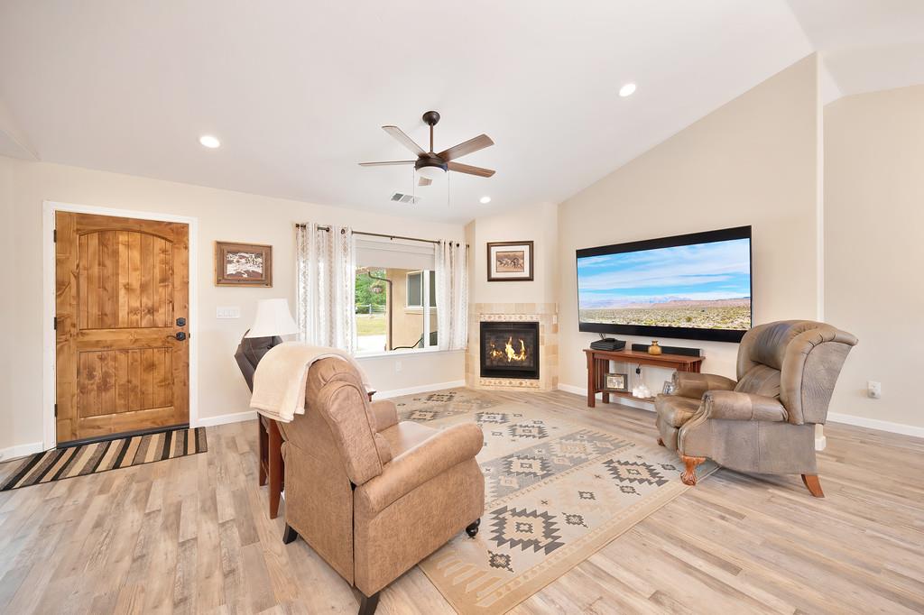 Detail Gallery Image 14 of 87 For 24684 N Watkinson Rd, Acampo,  CA 95220 - 2 Beds | 2 Baths