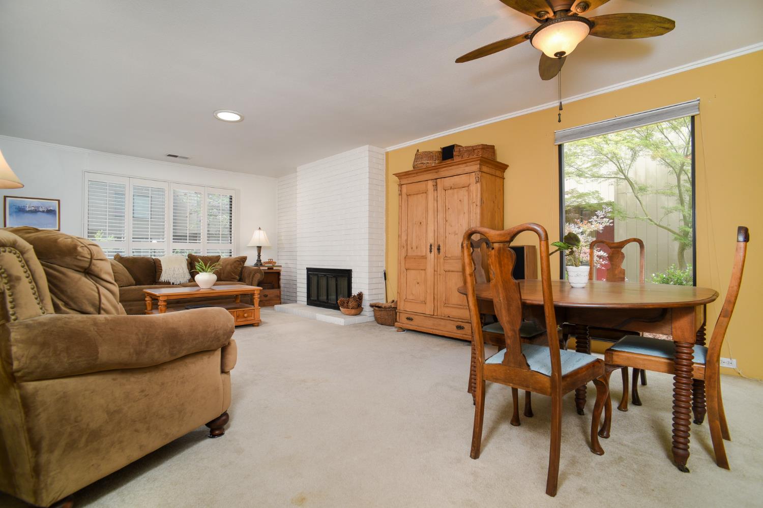Detail Gallery Image 4 of 30 For 1112 Vanderbilt Way, Sacramento,  CA 95825 - 2 Beds | 2 Baths