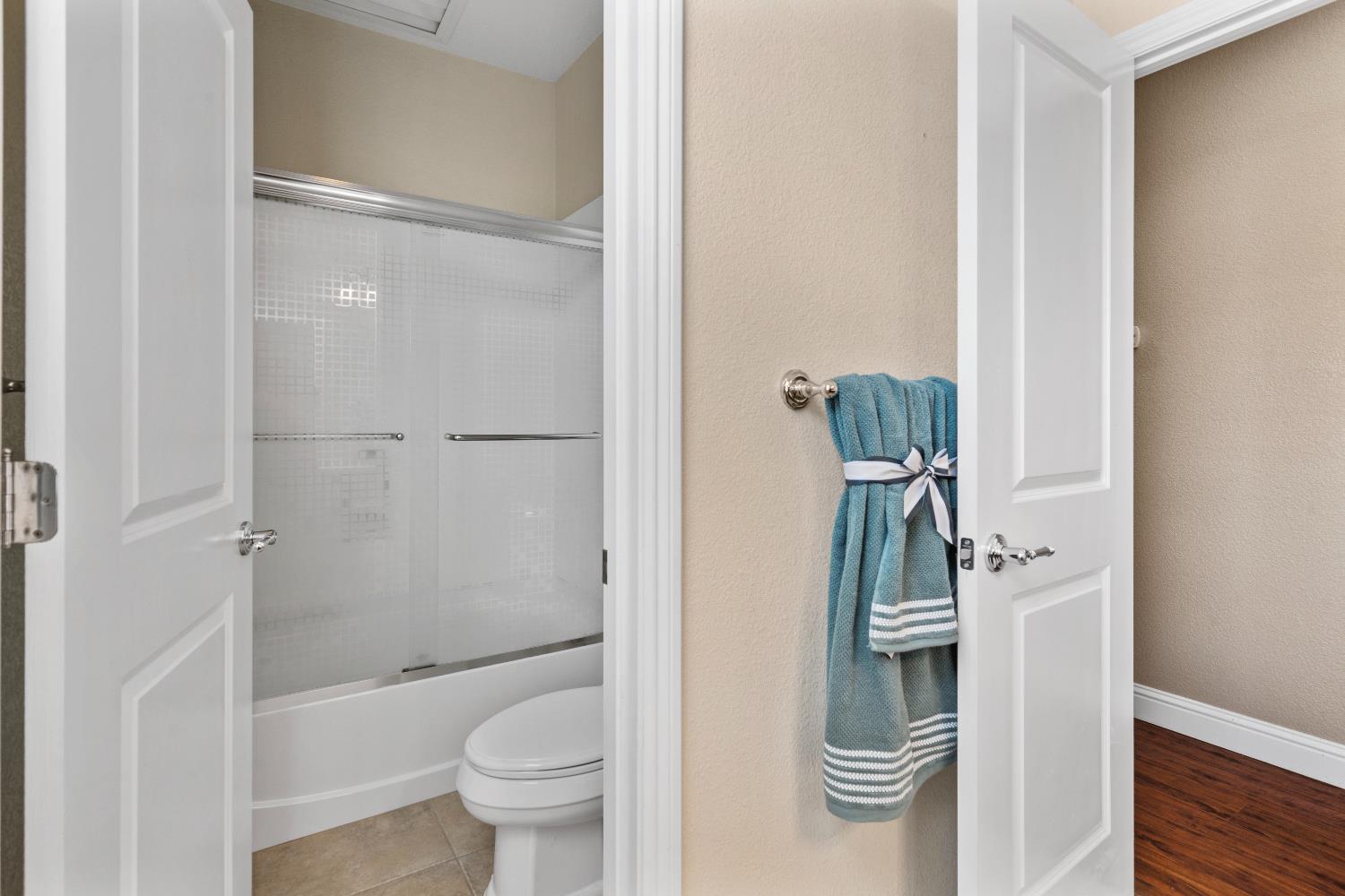 Detail Gallery Image 19 of 31 For 10145 10145 Blue Anchor Lane Ln, Stockton,  CA 95219 - 4 Beds | 2/1 Baths