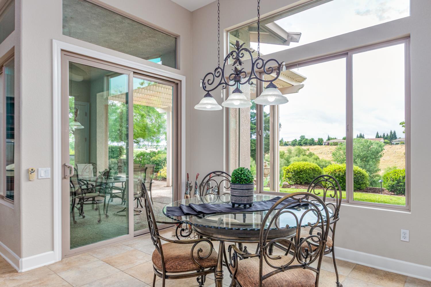 Detail Gallery Image 19 of 41 For 2291 Walden View Ln, Lincoln,  CA 95648 - 2 Beds | 2/1 Baths