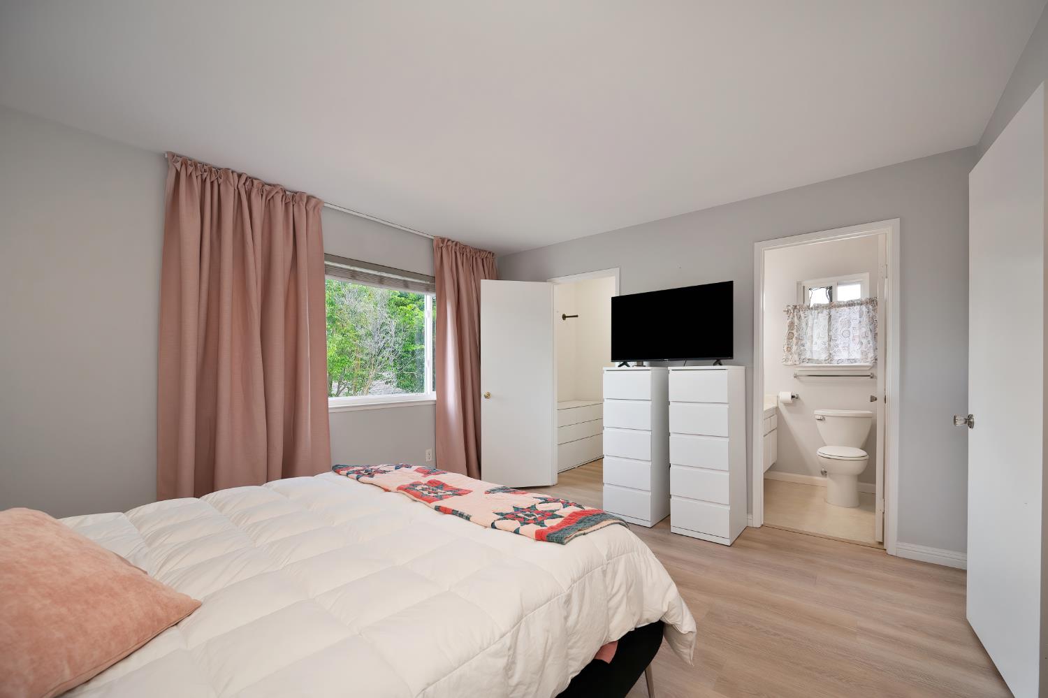 Caldera Way, Sacramento, California image 28