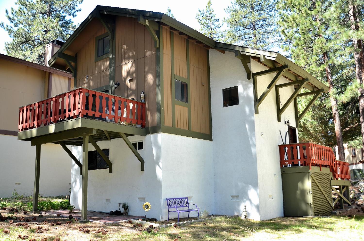 Detail Gallery Image 24 of 36 For 3390 Pine Hill, South Lake Tahoe,  CA 96150 - 2 Beds | 1/2 Baths