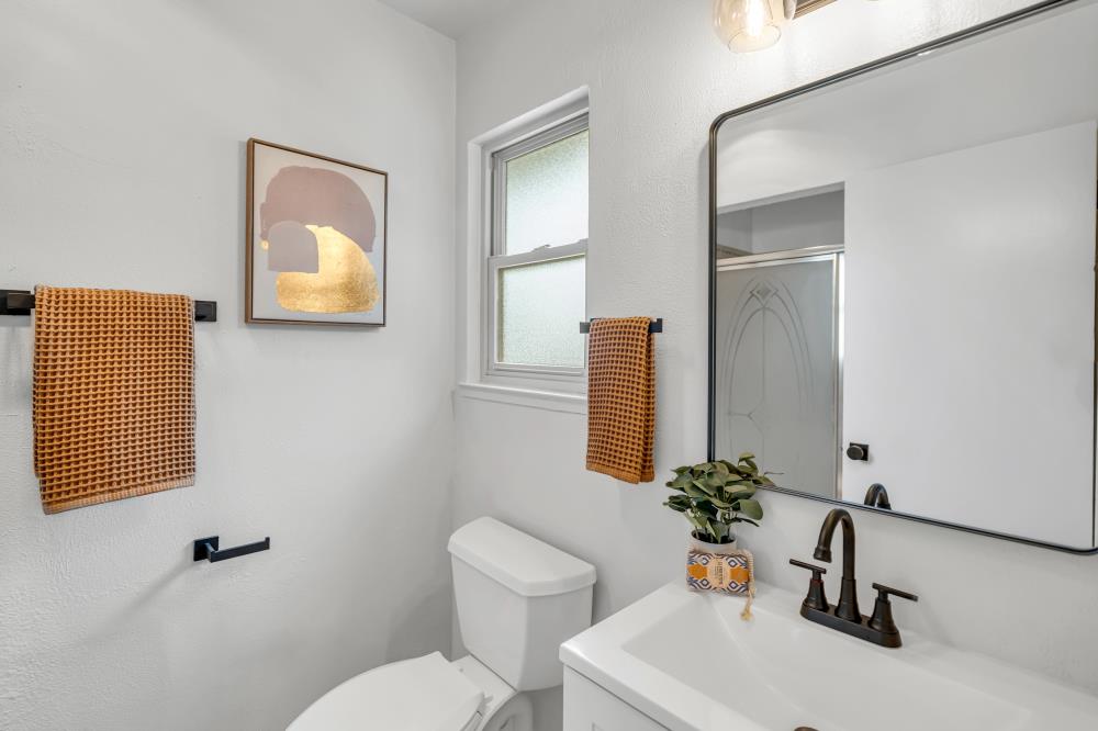 Detail Gallery Image 14 of 26 For 3805 Lankershim Way, North Highlands,  CA 95660 - 3 Beds | 2 Baths