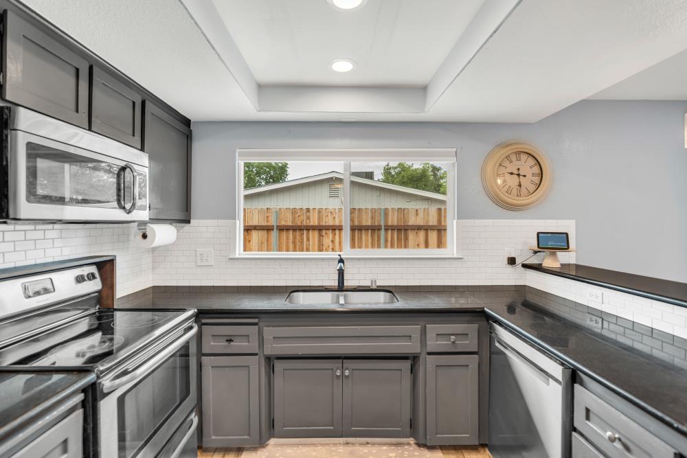 8th Avenue, Rio Linda, California image 12