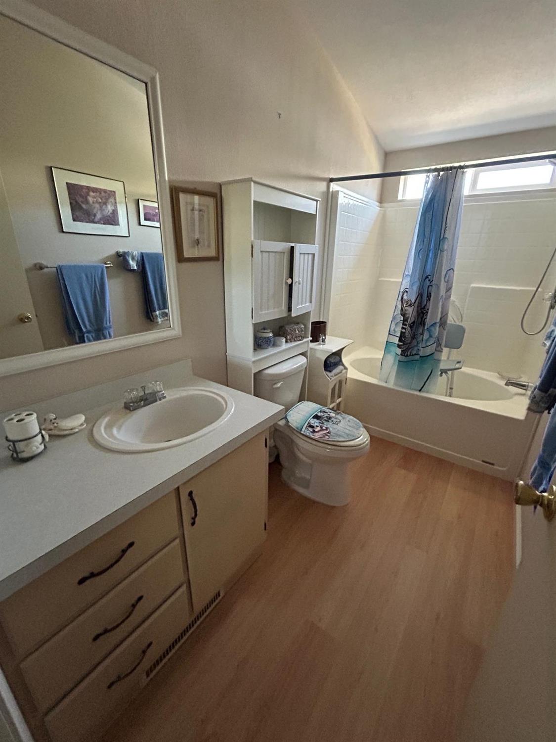 Detail Gallery Image 17 of 28 For 6305 Governors Ln 36, Sacramento,  CA 95828 - 3 Beds | 2 Baths