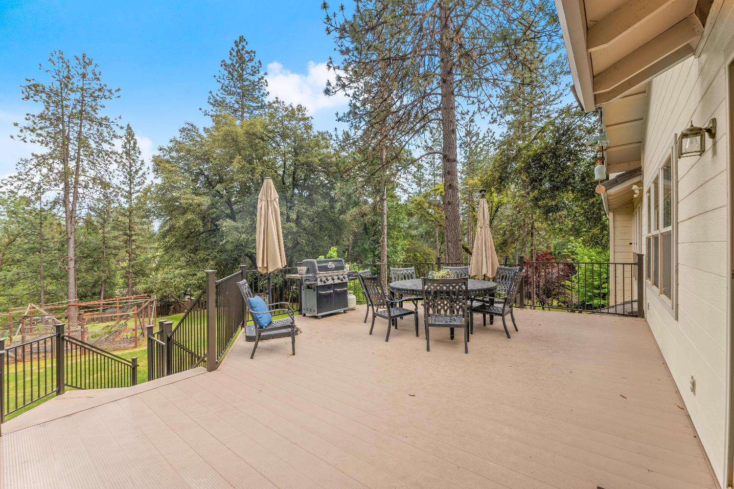 Carrie Drive, Grass Valley, California image 27