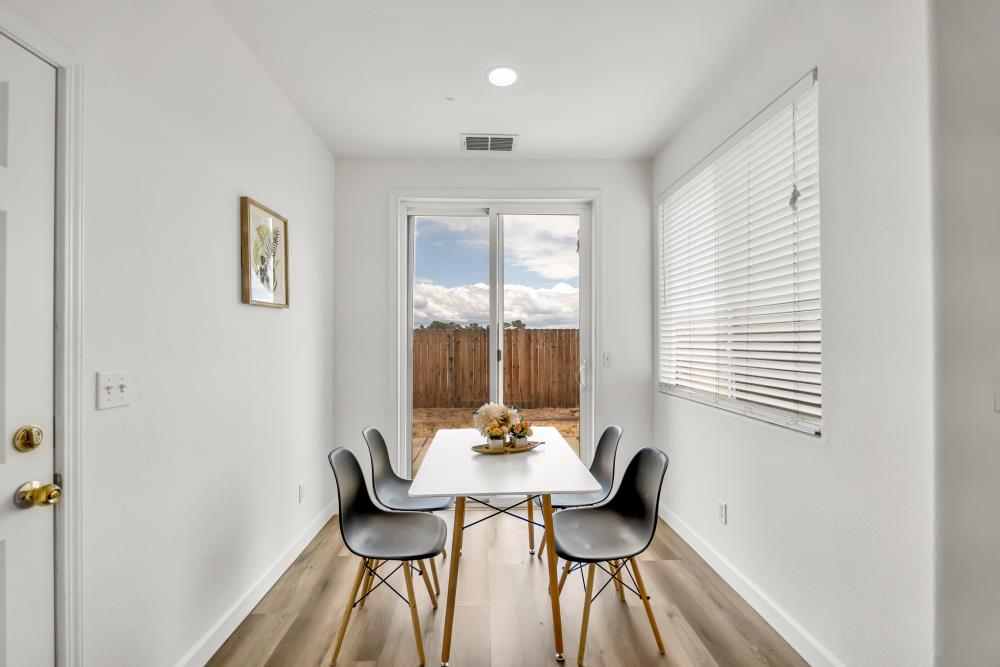 Caddington Way, Sacramento, California image 16