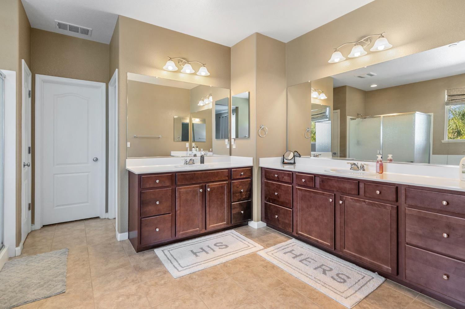 Detail Gallery Image 31 of 46 For 2317 Mathar Dr, Manteca,  CA 95337 - 5 Beds | 4/1 Baths