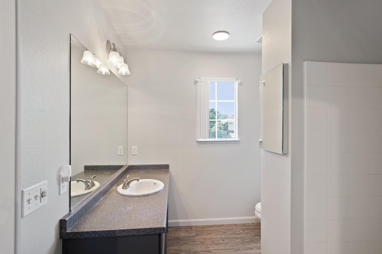 Detail Gallery Image 16 of 27 For 1243 Windham Ct, Tracy,  CA 95377 - 3 Beds | 2/1 Baths